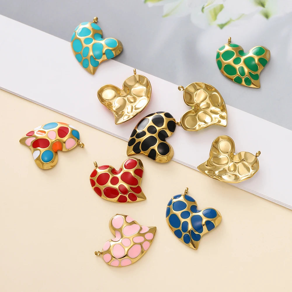 2Pcs/Pack Multicolor Stainless Steel Heart Shape Vintage Pendants for DIY Necklace Earring Bracelet Jewelry Making Supplies
