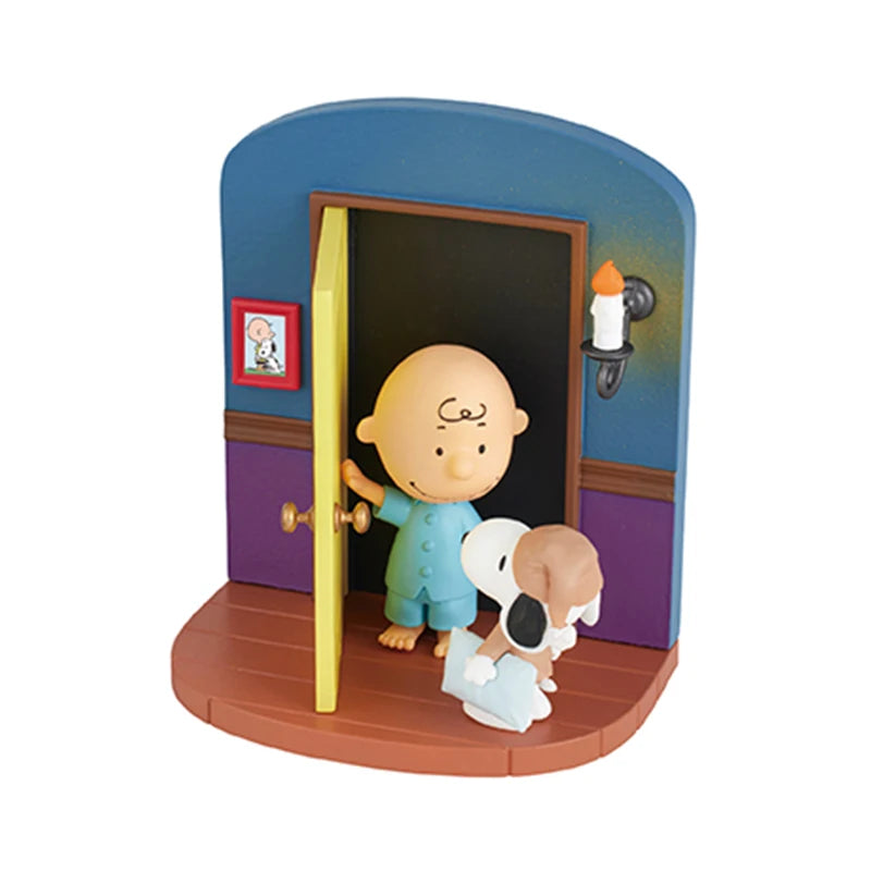 Genuine Re-Ment The Story of Snoopy's Gate Miniature Scene Blind Box Q Version Model Collectible Toys Super Cute Holiday Gifts