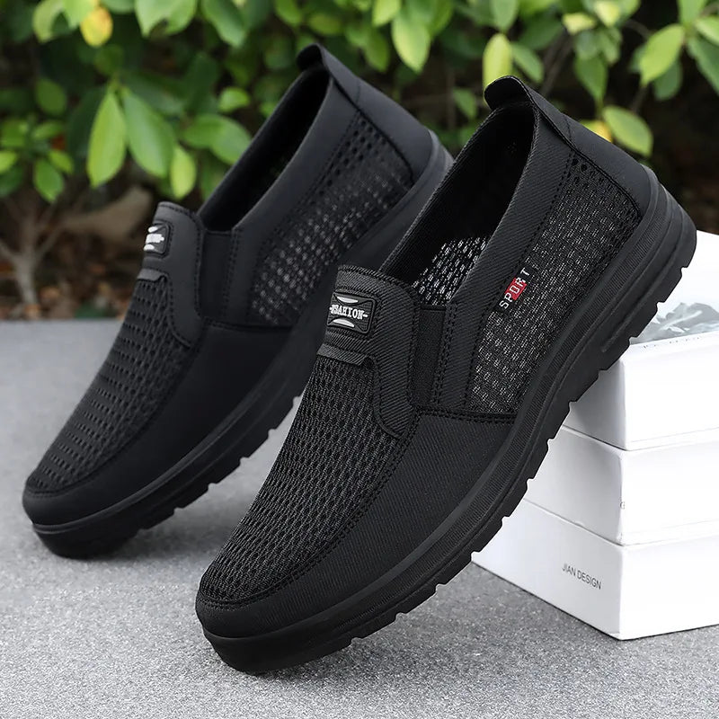 Shoes men breathable net shoes a light soft sole shallow mouth old Beijing casual men's cloth shoes