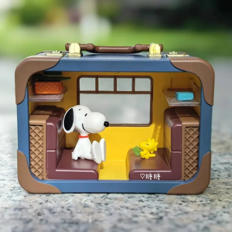 Re-Ment Peanuts Snoopy's Antique Diorama Miniature Model SNOOPY's Trunk Toys Collectible Ornaments Assembly Kids Blind Box Gift