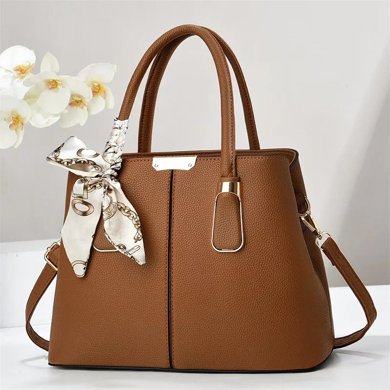 Factory Direct Luxury Women's Large Capacity Crossbody Handbag High-End Sense with Zipper Closure Polyester Lining Stock-21283