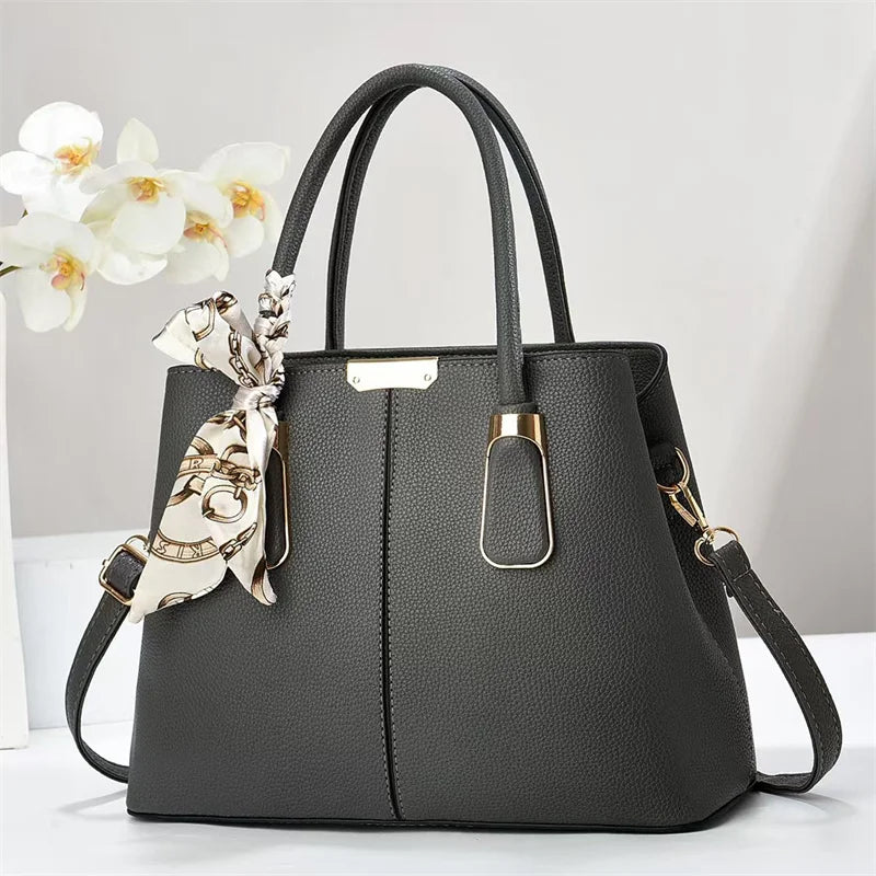 Factory Direct Luxury Women's Large Capacity Crossbody Handbag High-End Sense with Zipper Closure Polyester Lining Stock-21283