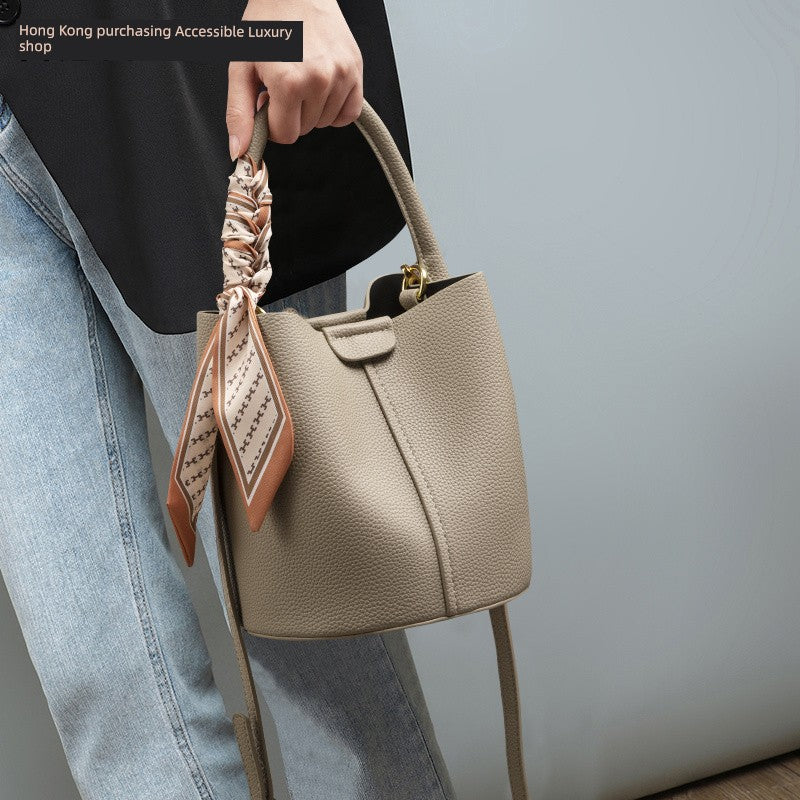 Hong Kong It Golinr 2024 New Bags Soft Leather Women's Bag Crossbody Bag Summer Fancy Handbag Bucket Bag