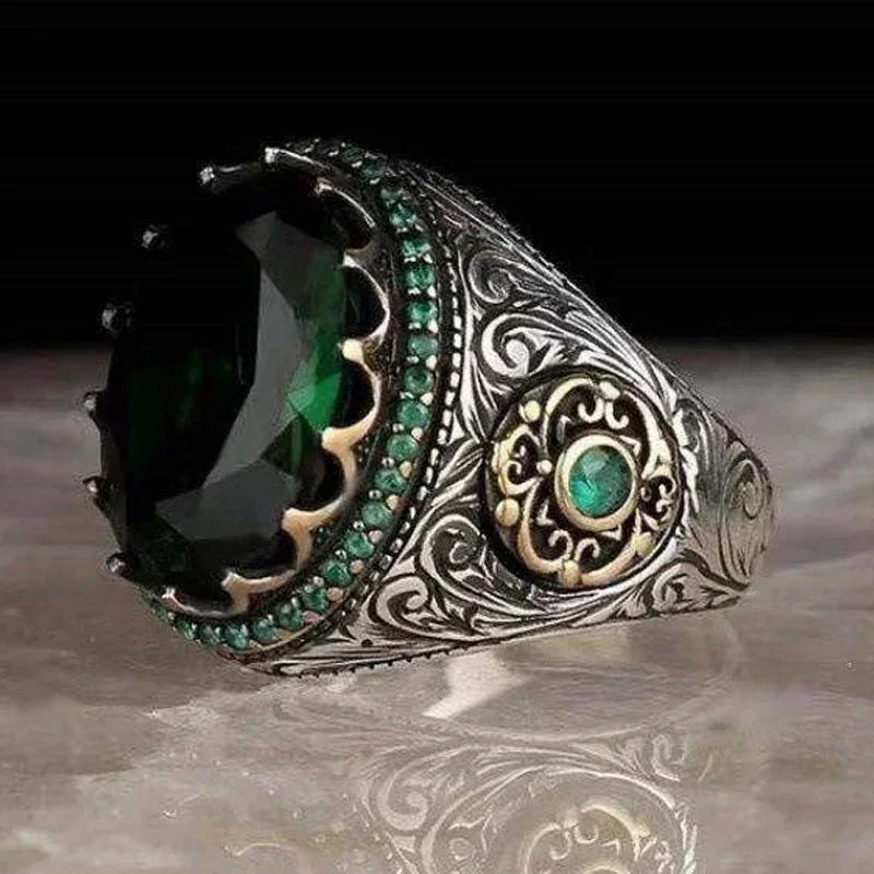 New Inlaid Emerald Men's Luxury Rings for Men Personality Retro Domineering Personality Ring To Attend The Banquet Party Jewelry
