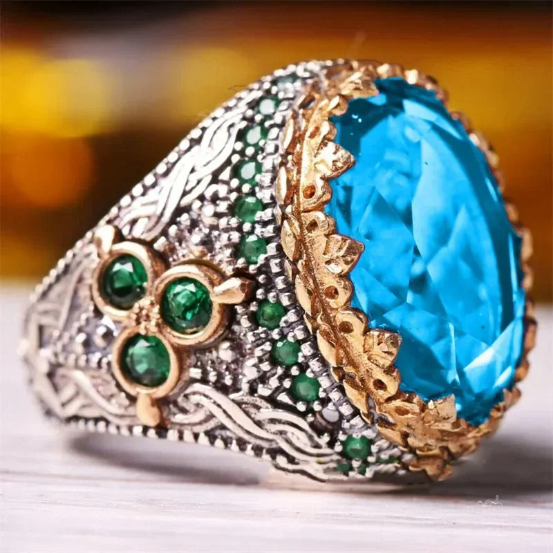 New Inlaid Emerald Men's Luxury Rings for Men Personality Retro Domineering Personality Ring To Attend The Banquet Party Jewelry