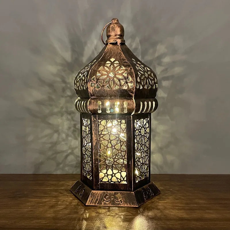 Moroccan Style Floor Standing Candle Holder Horse Lamp Eid Tabletop Decoration Wind Lamps Custom Hollow Glass Lantern Retro Prop