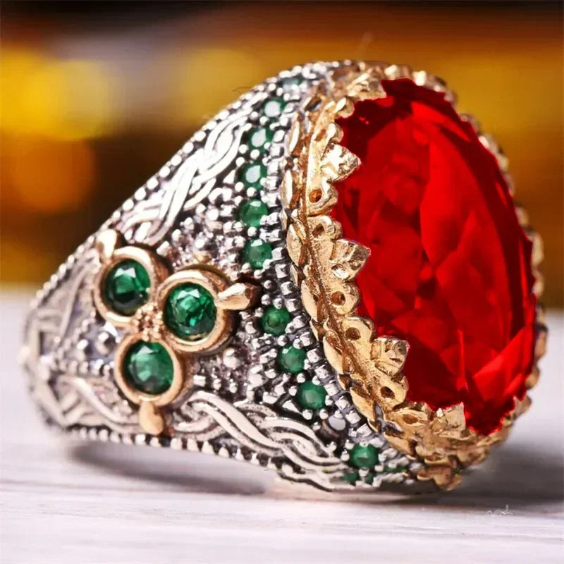 New Inlaid Emerald Men's Luxury Rings for Men Personality Retro Domineering Personality Ring To Attend The Banquet Party Jewelry