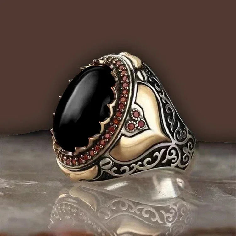 New Inlaid Emerald Men's Luxury Rings for Men Personality Retro Domineering Personality Ring To Attend The Banquet Party Jewelry