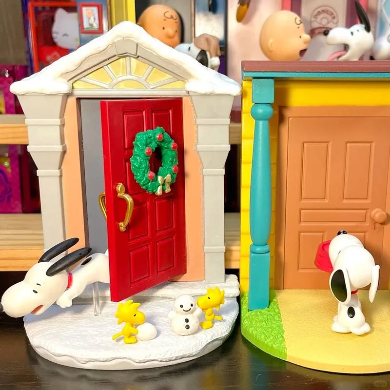 Genuine Re-Ment The Story of Snoopy's Gate Miniature Scene Blind Box Q Version Model Collectible Toys Super Cute Holiday Gifts