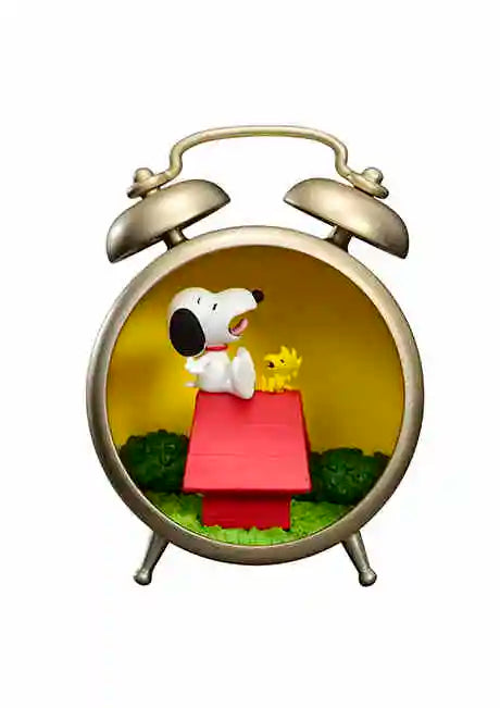Re-Ment Peanuts Snoopy's Antique Diorama Miniature Model SNOOPY's Trunk Toys Collectible Ornaments Assembly Kids Blind Box Gift