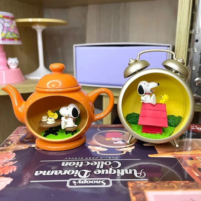 Re-Ment Peanuts Snoopy's Antique Diorama Miniature Model SNOOPY's Trunk Toys Collectible Ornaments Assembly Kids Blind Box Gift