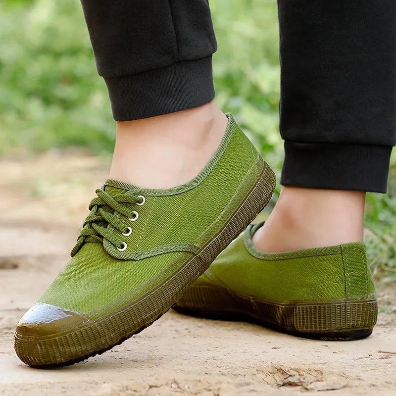 2025 Rubber Sole Work Shoes Anti-Slip Canvas Sneakers for Construction/Farm/Training Durable Low High-Top Tactical Footwear