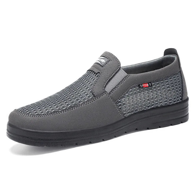 Shoes men breathable net shoes a light soft sole shallow mouth old Beijing casual men's cloth shoes